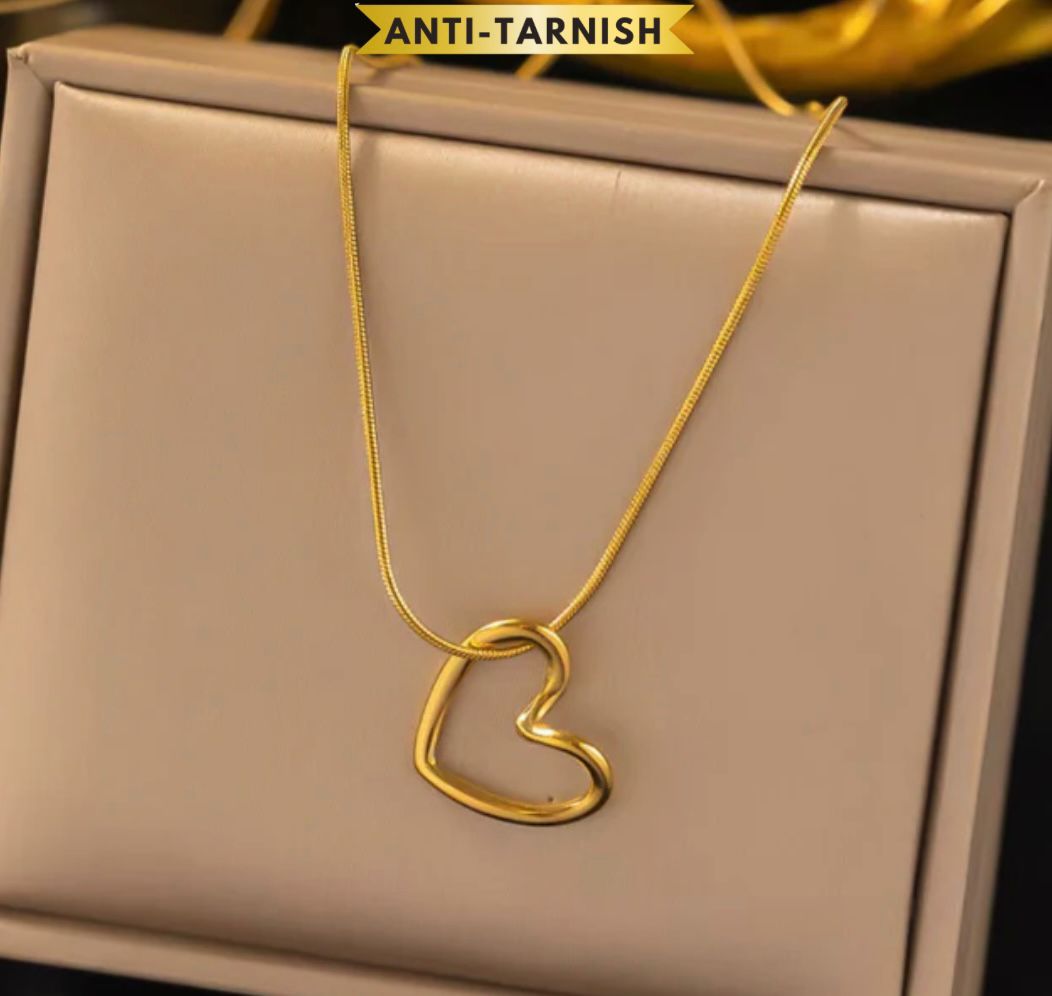 TRENDY HEART HOLLOW NECKLACE