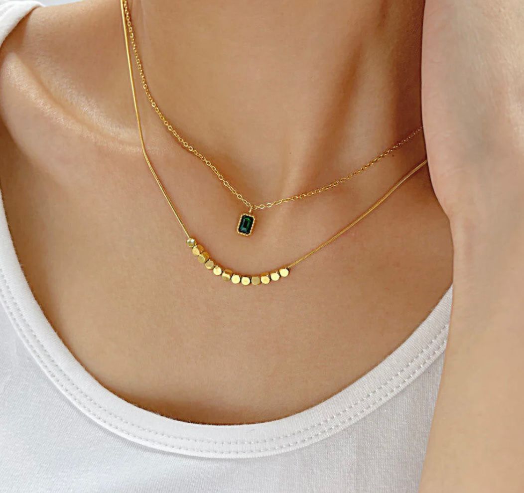 GREEN STONE LAYERED NECKLACE